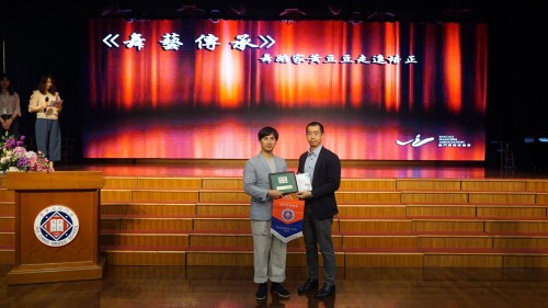 2122 20190612231133 6239749927808600152641691540075959816814592o