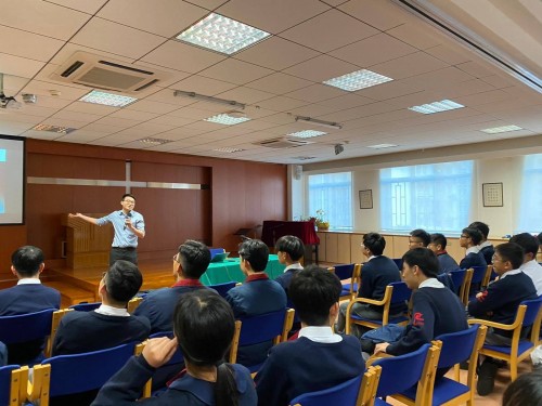 2429 20200105211702 8228647332332901966878135825694494992891904o