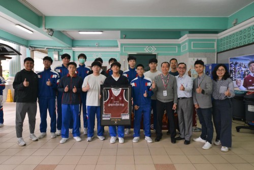 4896 20240318100012 A1